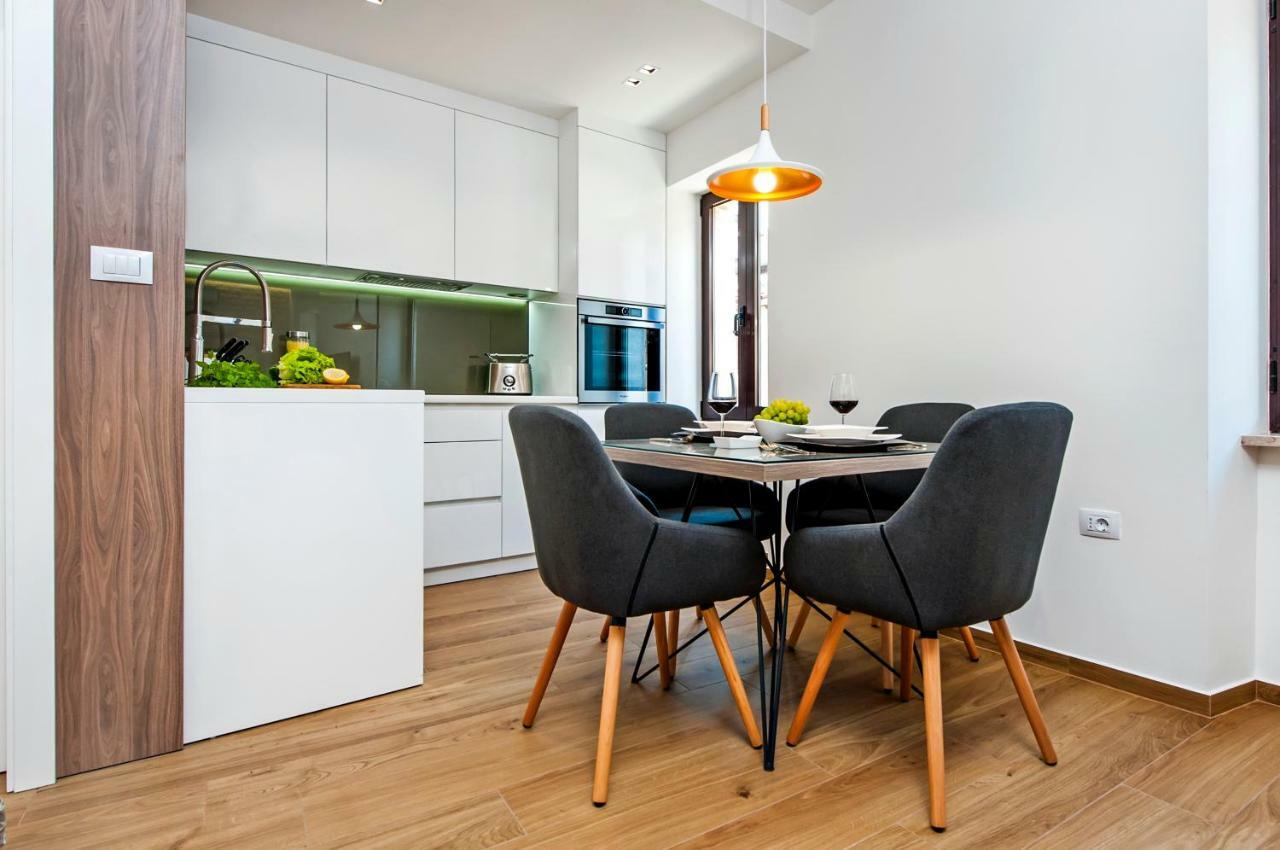 Apartments Vincero Rovinj Luaran gambar